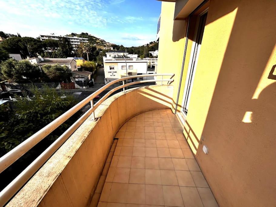 Superbe Studio Climatise Avec Terrasse Proche Mer Кан сюр Мер Екстериор снимка